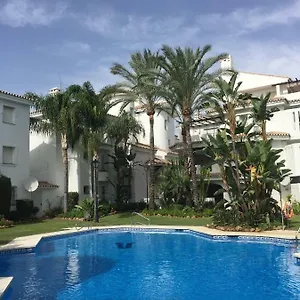 beautiful-2-bedroom-apartment-puerto-banus.es-andalucia.com/