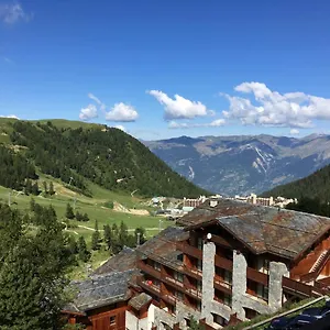 https://appartement-4-5-personnes-belle-plagne.hotels-rhonealpes.com